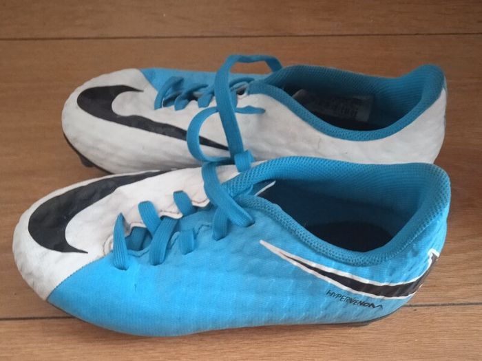 boys Nike football boots