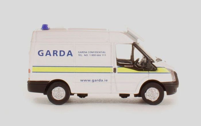 1;76 Die cast Garda van, Free Post