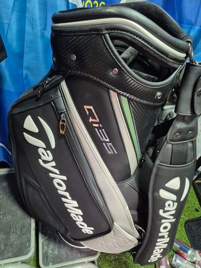 taylormade tour bag qi35