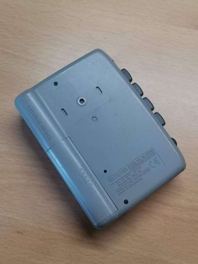 AIWA HS-GS282 Walkman Cassette Player