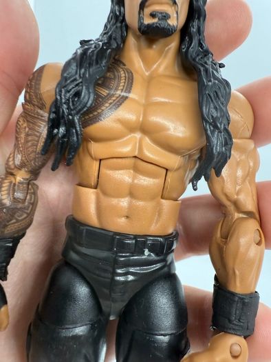 wwe elite series 35 Roman Reigns action figure