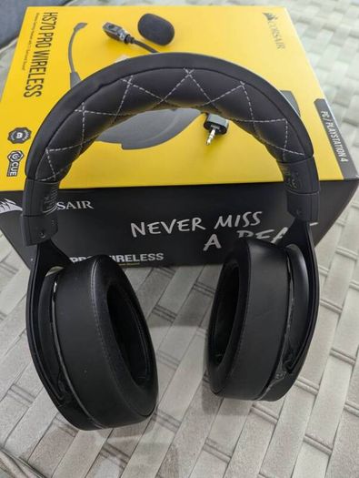 Corsair Wireless Gaming Headset HS70 PRO