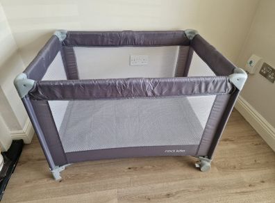 Small travel cot