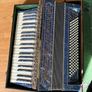 Cazali Verona piano accordion. Image 10