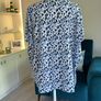 Ladies Blue & White Short Sleeved Top from Dunnes Stores. Size UK 24-26 / EU 52-54 Image 8