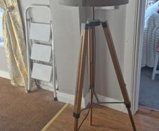 tripod floor lamp