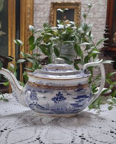 An antique Ridgway tea pot