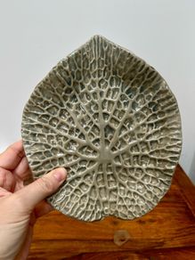 Ceramic Leaf-shaped Tray
