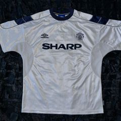 MANCHESTER UNITED away jersey shirt AND shorts Umbro 1999 2000 season. TREBLE WINNERS highly sought after SHARP sponsor edition