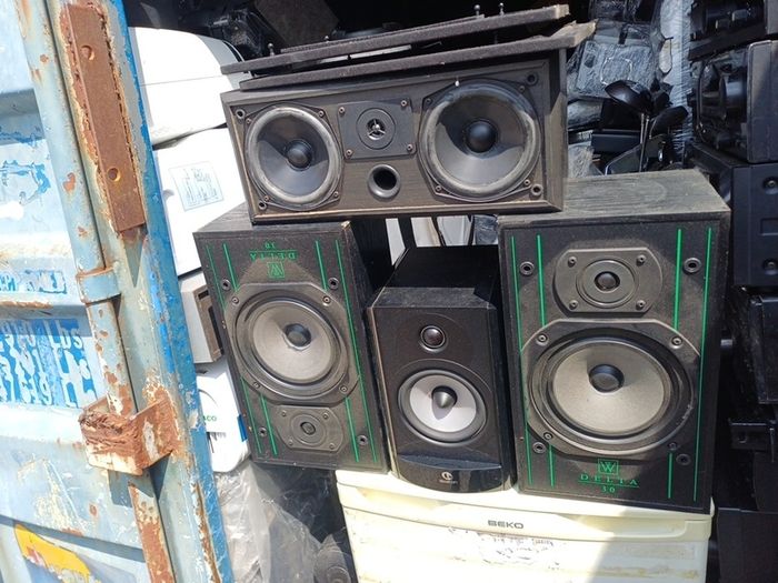 4 Speakers job lots