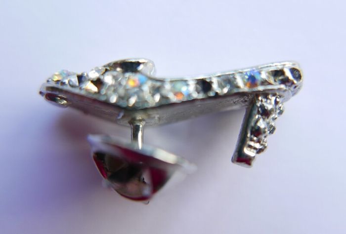 Vintage Silver High Heel Shoe pinback brooch