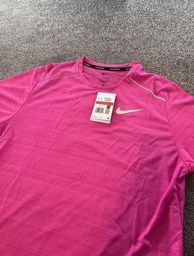 Nike miller 1.0 pink size small