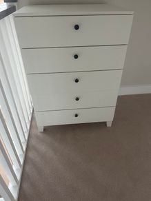 Free chest of Drawers