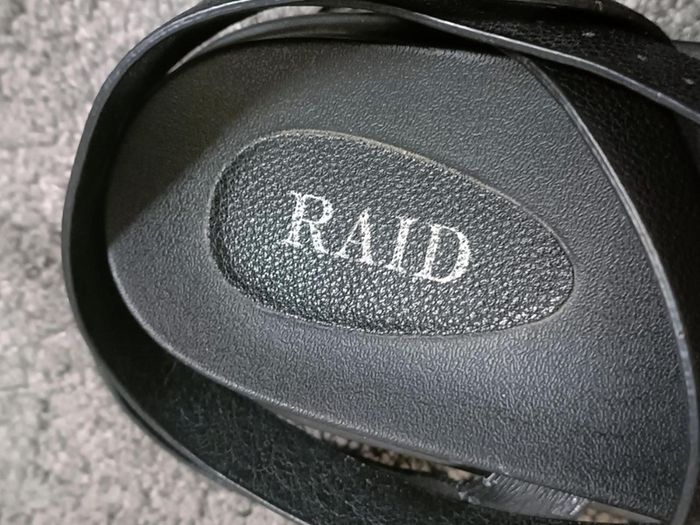 RAID Sandals