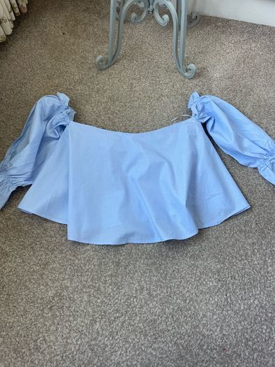 top Zara size large off the shoulder top cotton blue