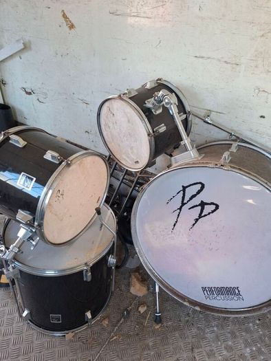 Preformance percussion drum kit