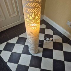floor lamp