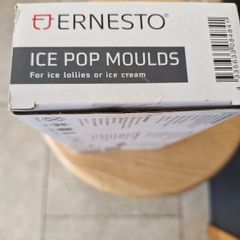 4 Ice pop moulds