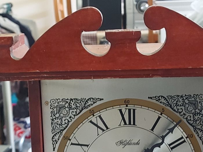 Vintage Mantlepiece Clock in very good condition