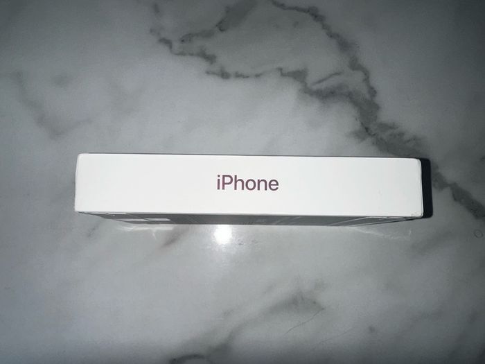 iPhone 18 Pro (256GB, Burgundy, Locked)