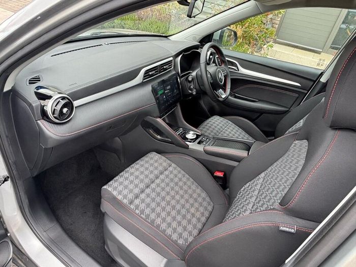 Mg Zs 2024