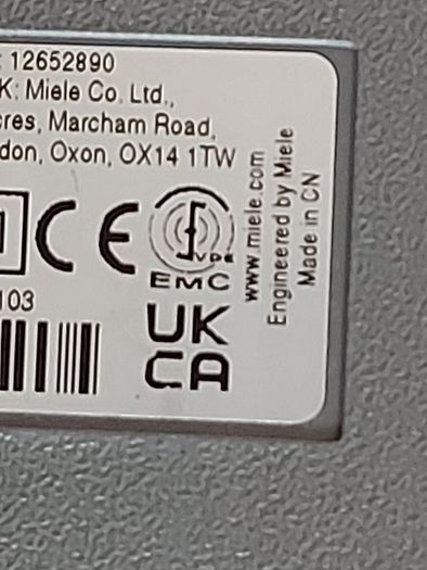 Miele Vacuum Cleaner, Model. STAFO, Type HS14, in excellent condition, works great with 4 Powerful suction settings