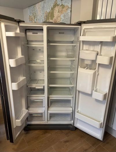 Samsung American fridge freezer