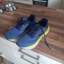 Brooks mens trainers size 9 Image 2