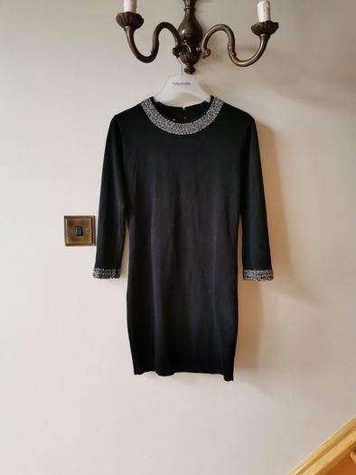 Black knit dress