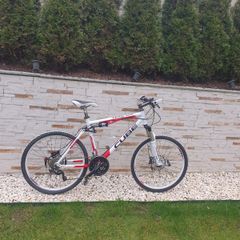 Cube bike