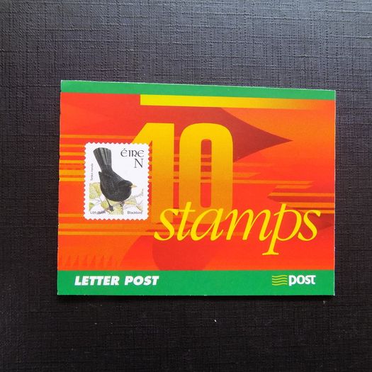 Ireland 2001 "N" Value.Blackbird/Goldcrest.Self Adhesive stamps Booklet.MNH.