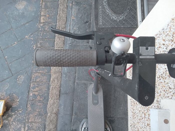 Electric scooter