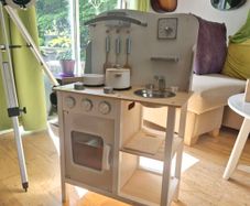 play wooden kitchen toy