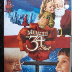 Miracle On 34th Street Old And New Versions 2 Dvd Gift Set New And Sealed, Classic Christmas Movies