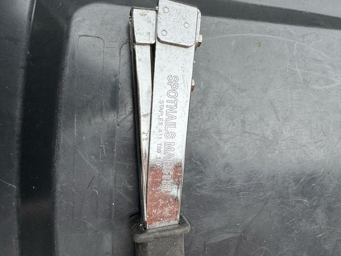 Hammer Tacker