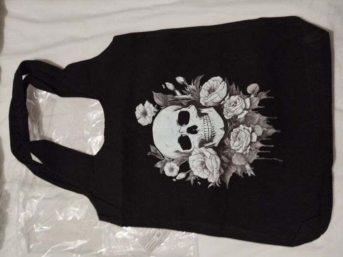 Skull canvas tote