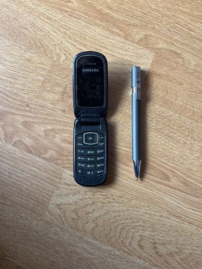 Samsung original flip phone