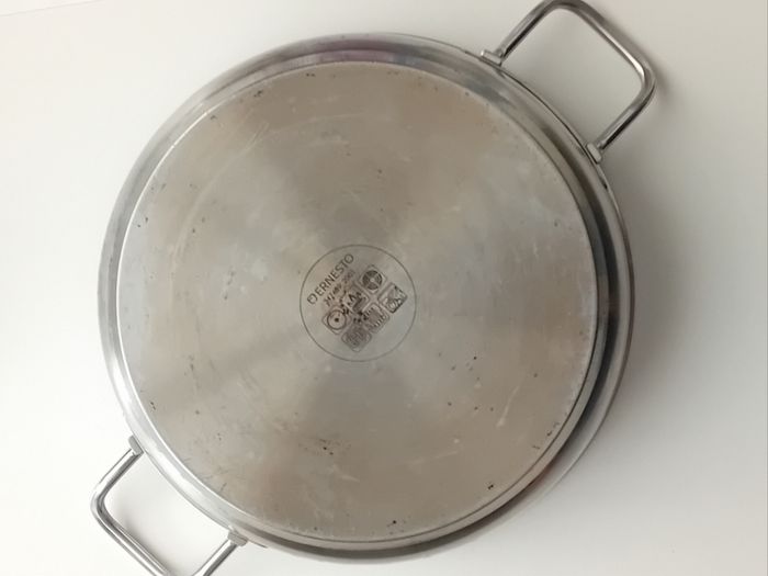 Large Cooking Pan