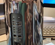 Apple Mac Pro (Late 2013) A1481 3.5GHz 6-core Intel Xeon E5, 64GB RAM, 512GB SDD macOS Monterey (Graphics: AMD FirePro D700 6GB)