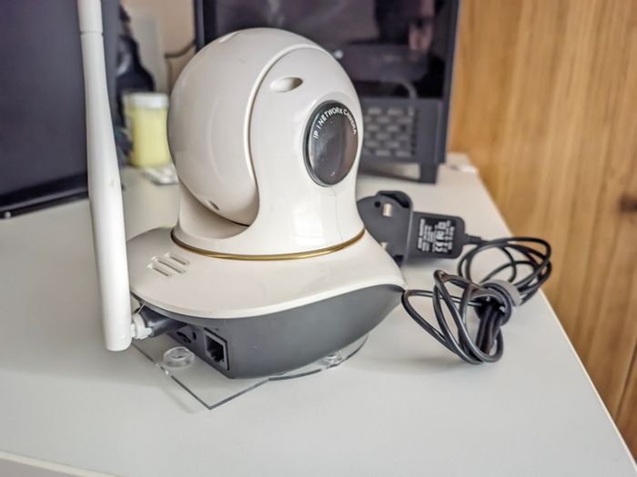 Pet camera Vstarcam with laser toy and 360 rotation