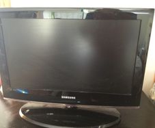 Samsung HD 22 inch tv.