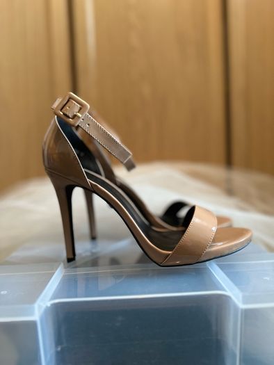Wide fit High Heels