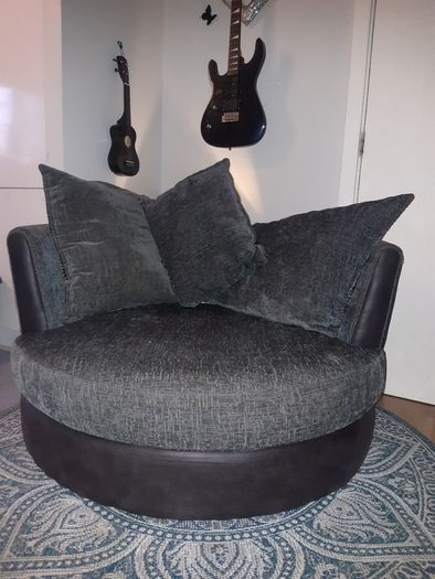 Swivel Chair