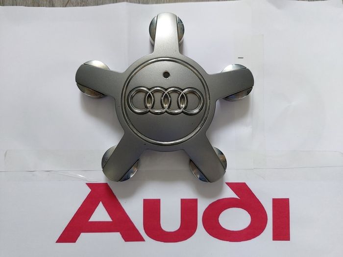 Audi A4, A5, A6, A7, A8, R8, TT Alloy Wheel Star Centre Cap - Delivery