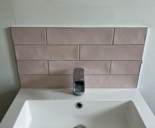Box of pink bathroom tiles Cerlat Maui Rose