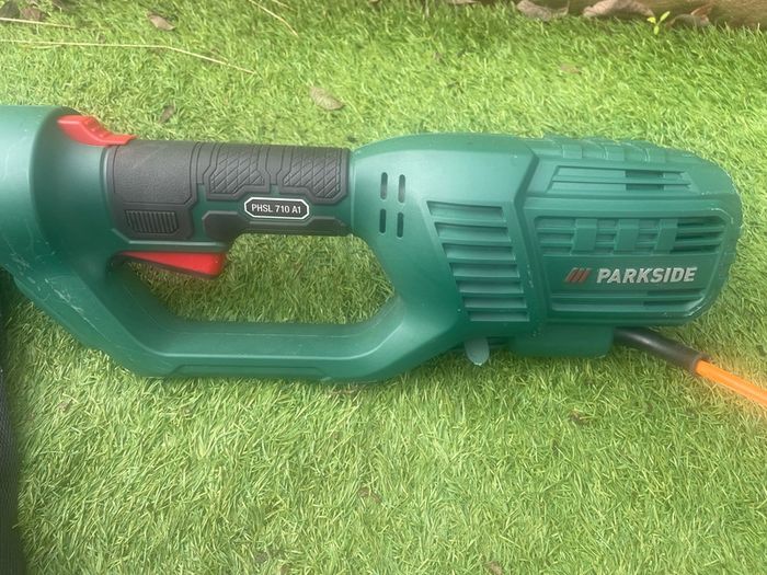 hedge trimmer