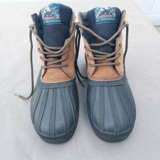 Riding boots