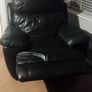 leather recliner Image 2