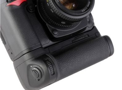 Battery Grip for Nikon D7000