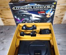sega mega drive 16 bit original console boxed fully working
